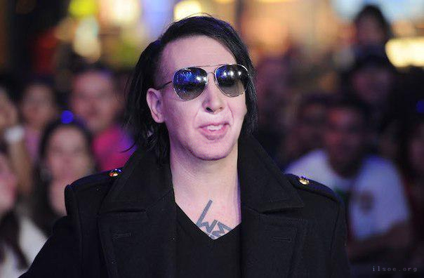 Marilyn Manson and Nicolas Cage in Las Vegas : r/pics